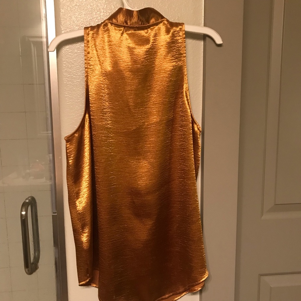 Anthro Maeve Gold Metallic Swing Top - Picture 5 of 6